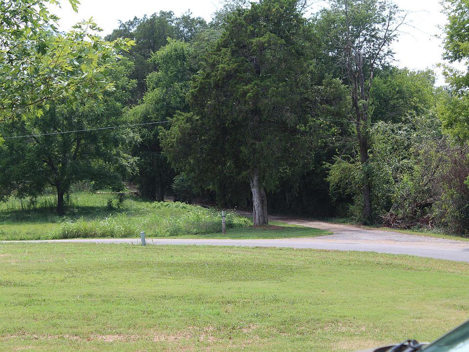 2nd image of Von Cannon Ln