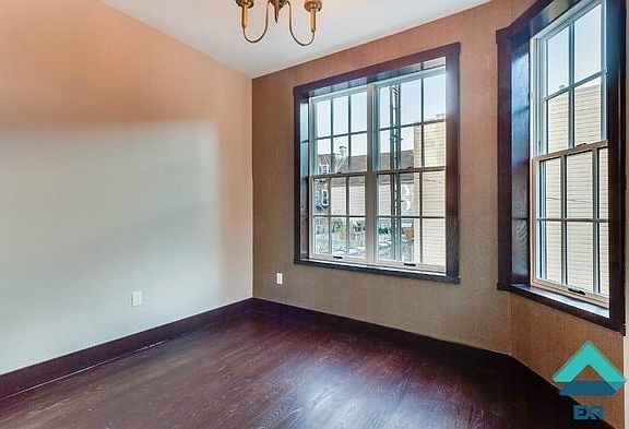 3rd image of 246 N 6th St APT 03F