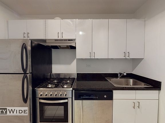 5th image of 240 E 82nd St APT 11K