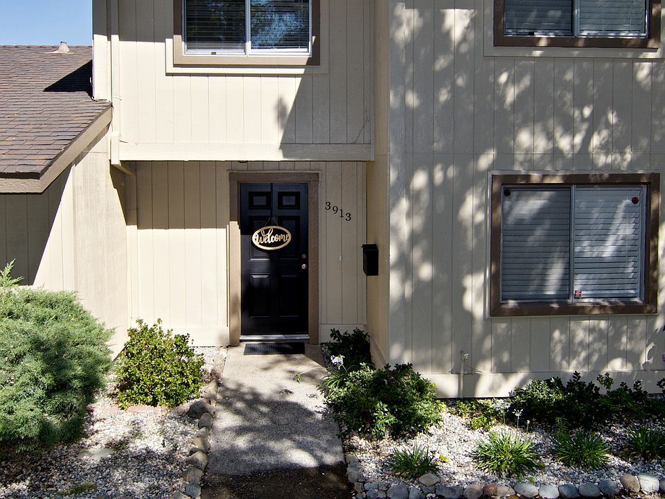 Welcome to your new home in the heart of El Dorado Hills minutes from Folsom and the Freeway