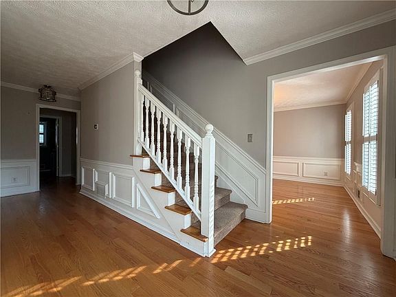 2nd image of 461 Berrypatch Ln SE
