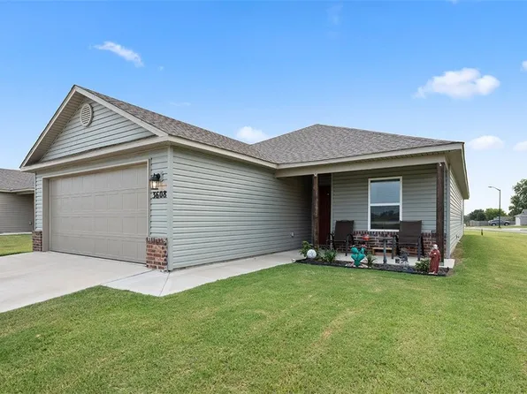 3608 N Marian St, Siloam Springs, AR 72761