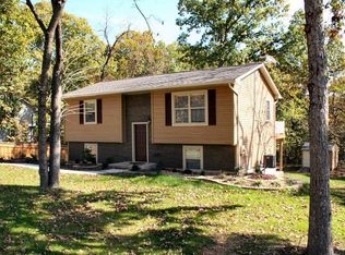 18 Lighthouse Rd, Lake Ozark, MO 65049