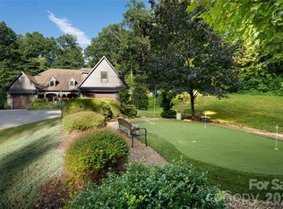 300 White Pine Dr, Hendersonville, NC 28739