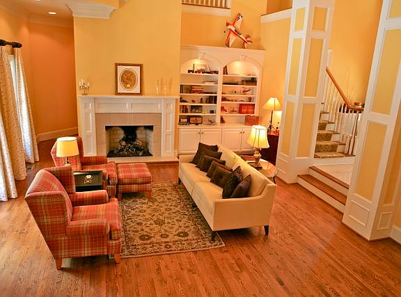  24ft ceiling Greatroom