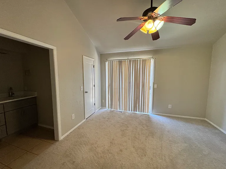 405 Sundance Ln #1 — Photo 14