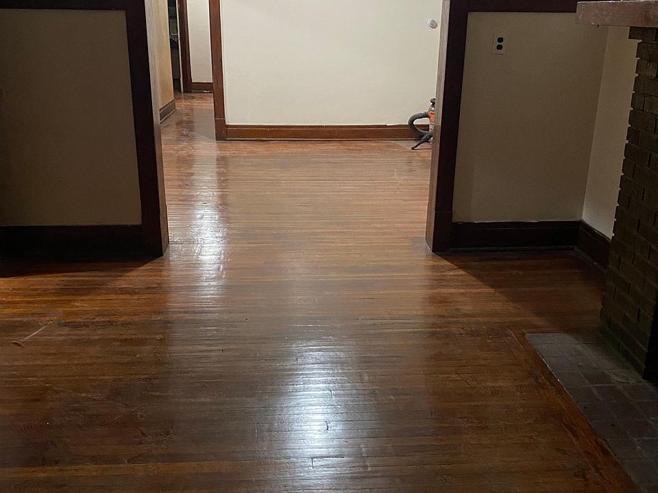 1st image of 230 Rodney Ave Floor 2