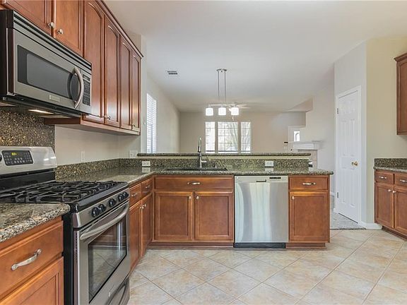4th image of 12517 Canyon Glen Dr