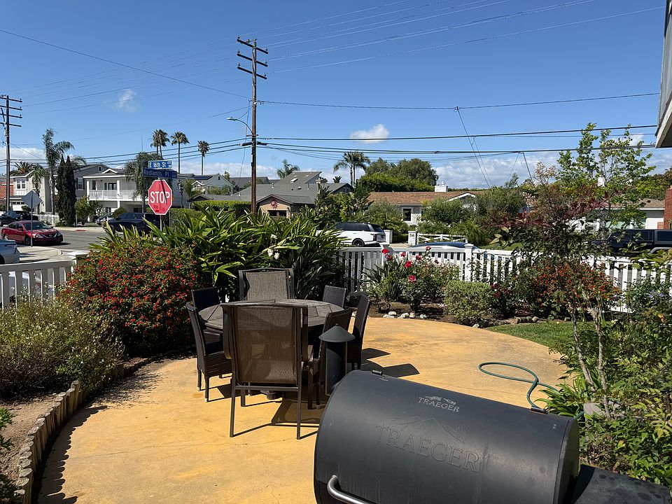 outdoor patio and grill