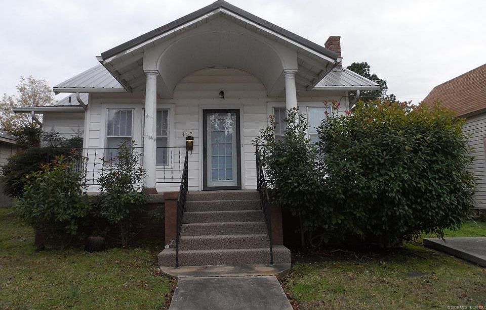 1st image of 412 W Adams Ave