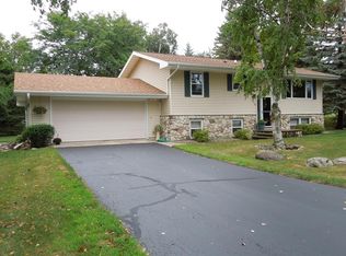 1620 Rhode Island Pl, Sturgeon Bay, WI 54235