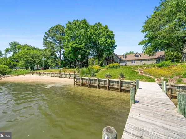 13555 S View Rd, Newburg, MD 20664