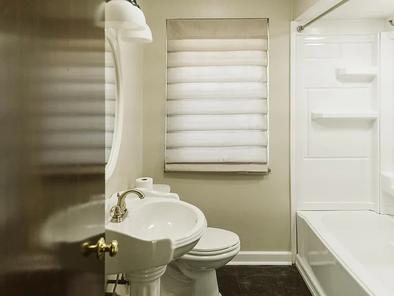 Hall full bath