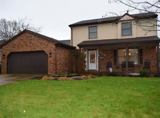 810 Windsor Cir, Celina, OH