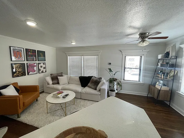 Plaza Terrace Apartments — Photo 49