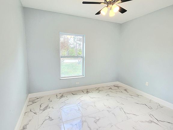 3rd image of 1215 Bari St