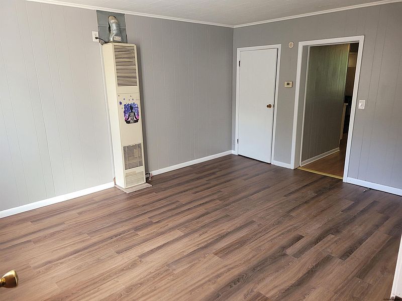 3rd image of 5-7 HAMILTON Street
