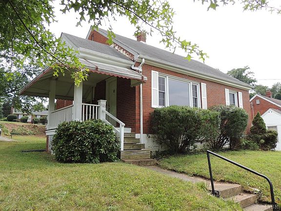 4th image of 1321 Fort Manor Dr