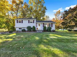 91 Gay Bower Rd, Monroe, CT 06468