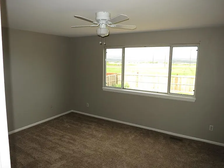 105 Bristol St — Photo 11