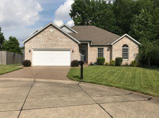 8301 Copperfield Dr, Evansville, IN 47711