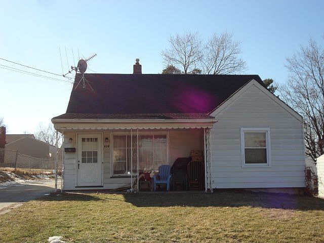 1st image of 628 N Hazelwood Ave