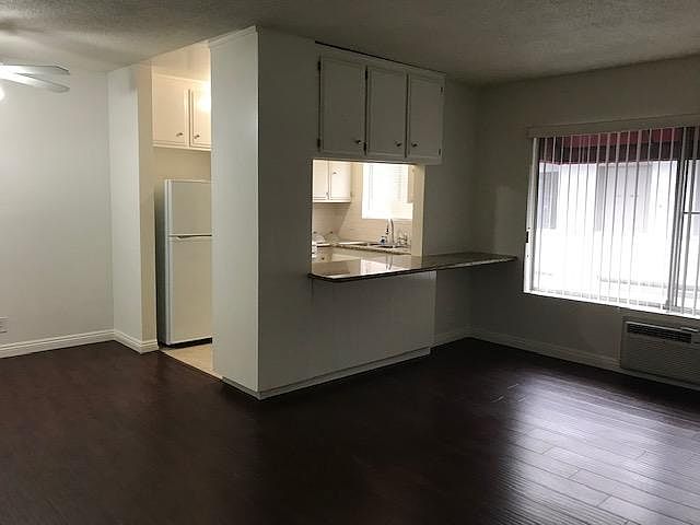 2nd image of 1335 N Detroit St APT 308
