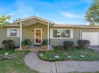30 Saint Luke Dr, Saint Peters, MO 63376