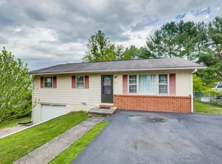 616 N Roan St, Elizabethton, TN 37643