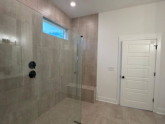 2nd image of 224 Northbrook Dr