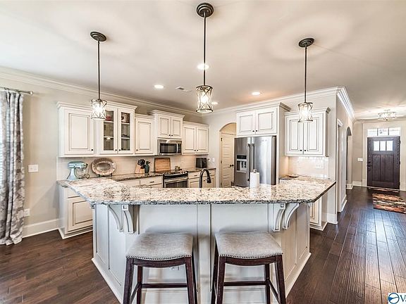 3rd image of 14031 Green Way Park Cir SE