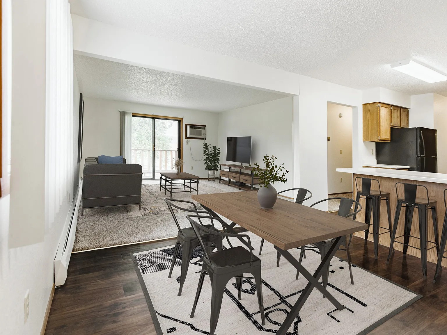 Chandler 1802 — Photo 2