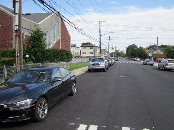 4th image of 11418 201st St