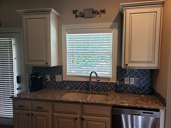 Beautiful back splash