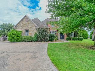 1205 Twin Grove Ct, Edmond, OK 73025