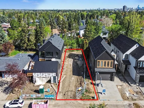 12416 39th Ave NW, Edmonton, AB T6J 0N2