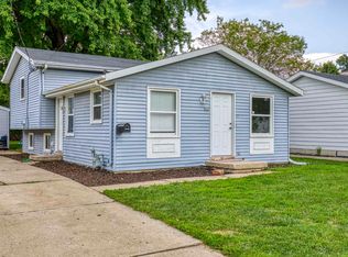 226 W Smith Ave, Oshkosh, WI 54901