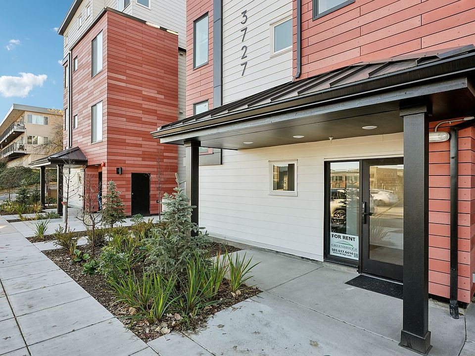 Building Photo 4