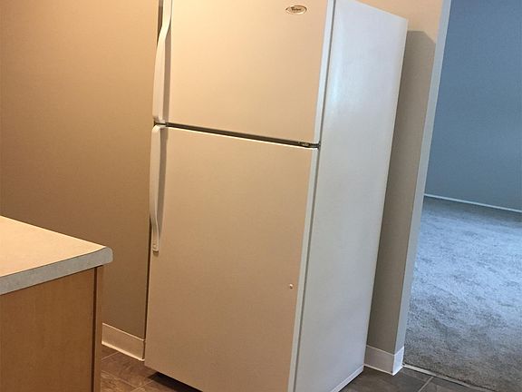 3rd image of 16 Koehler Ave APT 5
