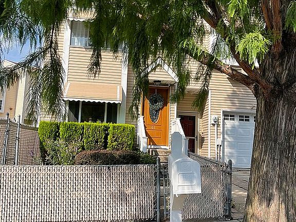 3rd image of 41 Westport St