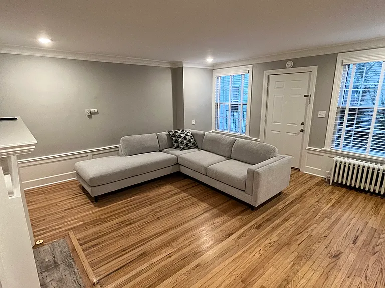 36 Irving Pl #3 — Photo 2