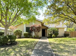 2900 Chancellor Dr, Plano, TX 75074