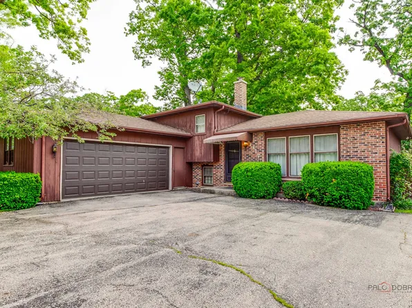 1417 N McAree Rd, Waukegan, IL 60085
