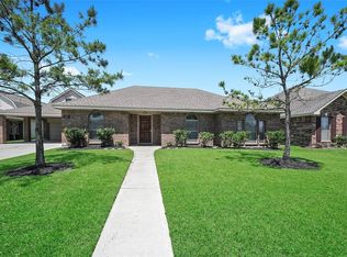 6811 Travis St, Manvel, TX 77578