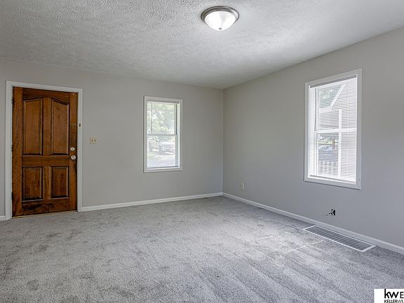4th image of 3724 N 55th St