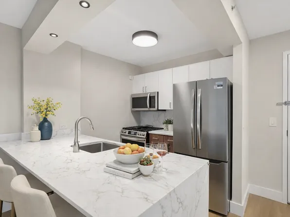 776 Sixth Avenue image 1 of 44