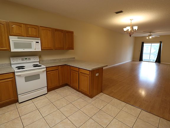 4th image of 825 Anastasia Blvd Unit C21