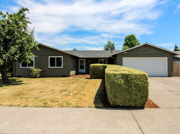1488 Warbler Dr SE