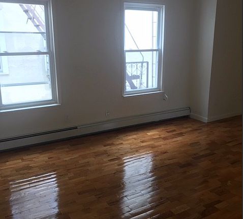 3rd image of 66 Lenox Ave APT 1