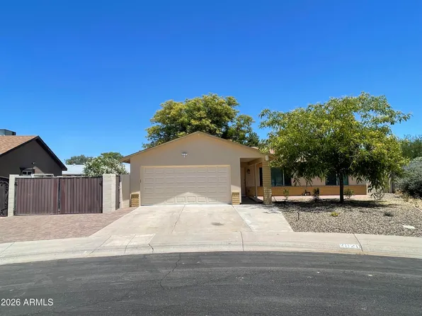 2920 E Michelle Dr, Phoenix, AZ 85032